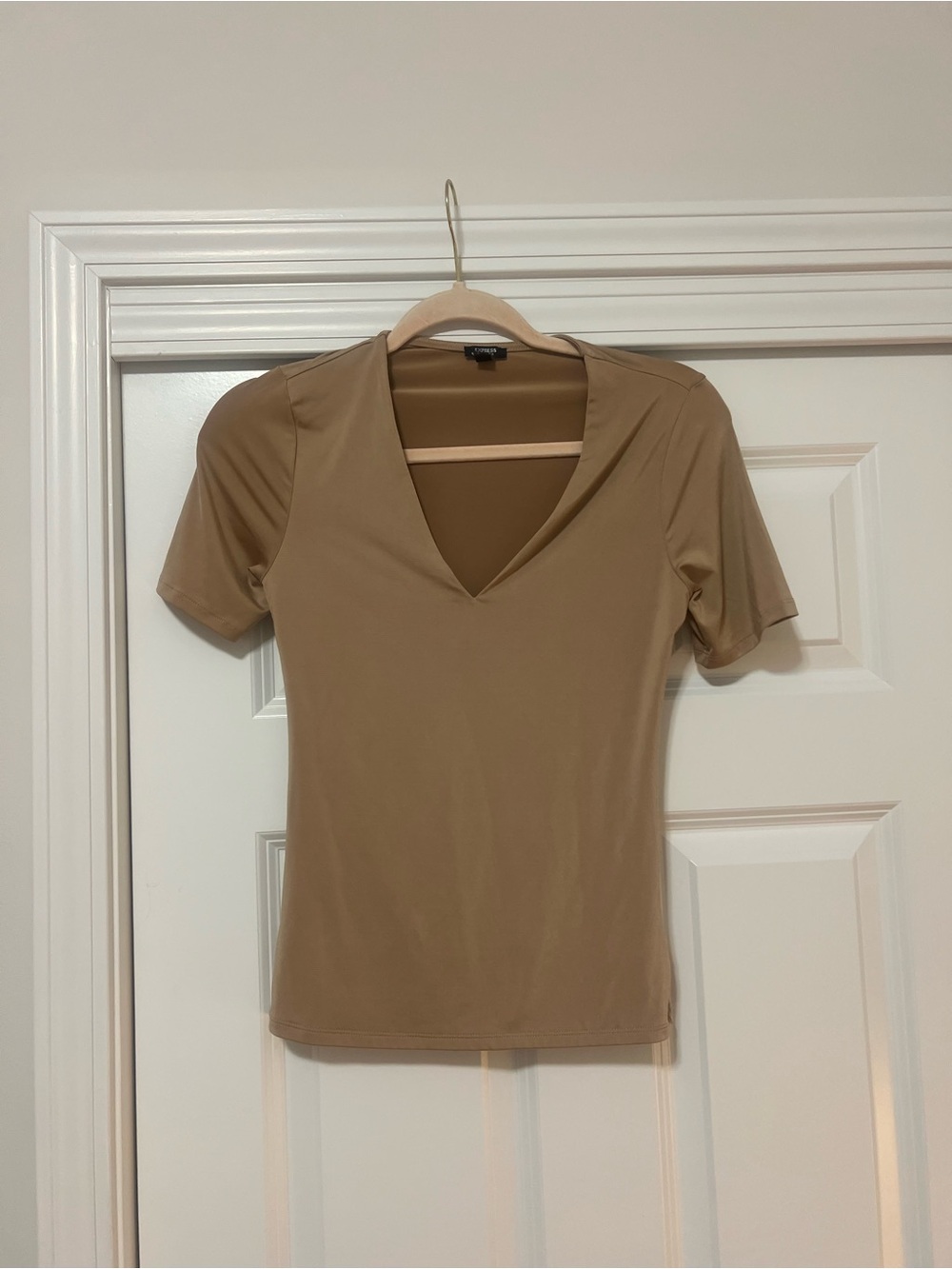 Express Tan V-Neck Short Sleeve Top